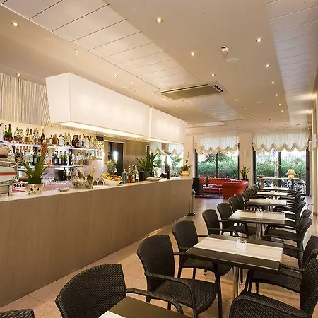Hotel Napoleon 3*